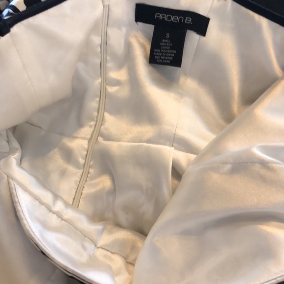 Arden B. 100% Silk Black and White Print Waisted Gathered Spaghetti Strap Dress - Picture 10 of 13